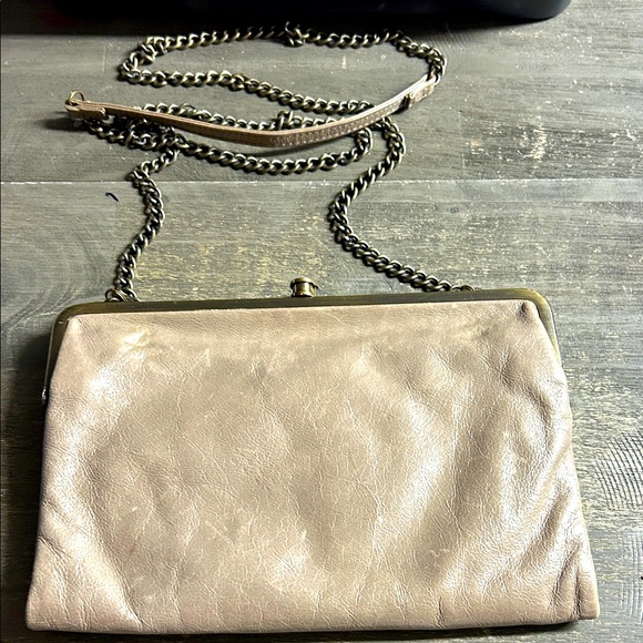 HOBO INTERNATIONAL LEANNE TAN DISTRESSED LEATHER FOLDOVER WALLET CLUTCH PURSE - Picture 1 of 4